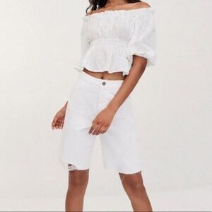 Zara  ripped denim shorts